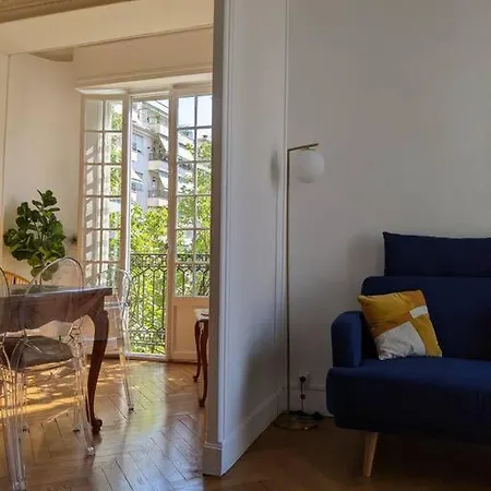 Appartement Amazing 2-bedroom In Near The