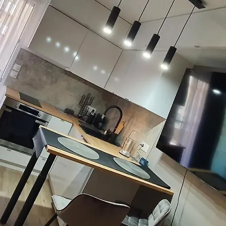 Lovely 1 Bedroom Vacation With Free Parking. Appartement