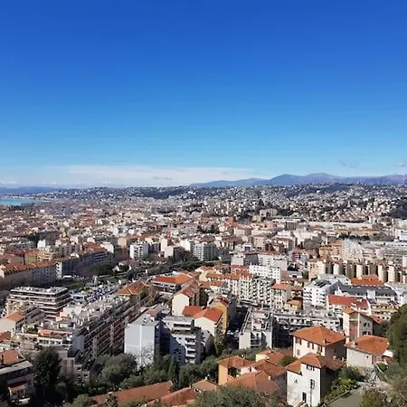 Studette En Plein Cœur Du Vieux * Nice