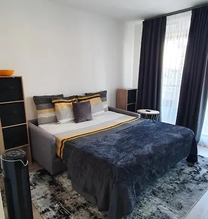 Lovely 1 Bedroom Vacation With Free Parking. Appartement Nice