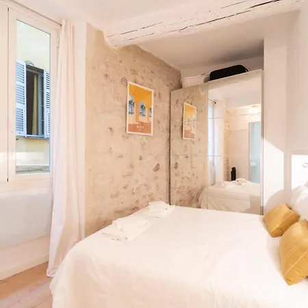 Old Town Renovated 2br Near Beaches & Cours Saleya Appartement *
