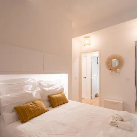 Appartement Old Town Renovated 2br Near Beaches & Cours Saleya *