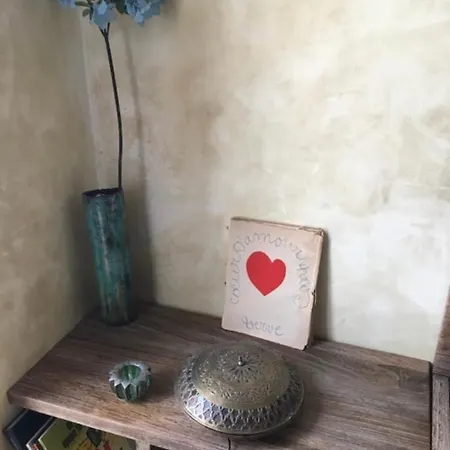 Great And Light Private In The Heart Of Couette-café *