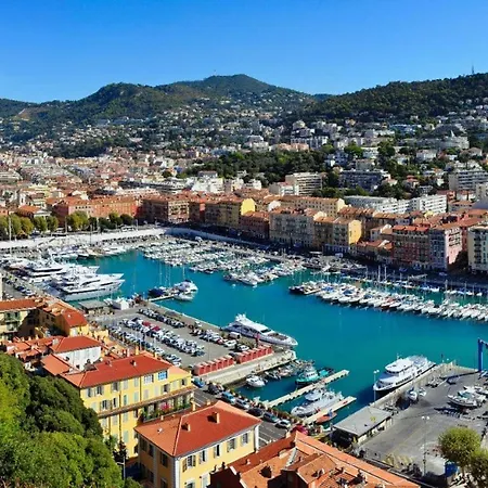 Plein Centre Climatisé Et Spacieux Avec Grande Terrasse Sur Le Toit à Nice