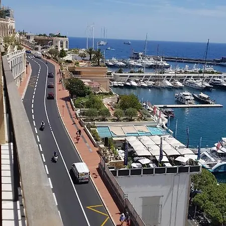 Plein Centre Climatisé Et Spacieux Avec Grande Terrasse Sur Le Toit à Nice