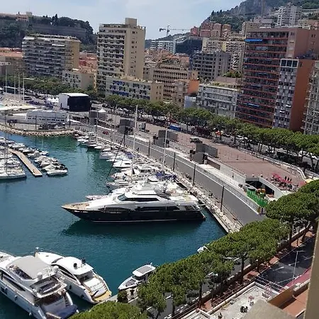 Plein Centre Climatisé Et Spacieux Avec Grande Terrasse Sur Le Toit à Nice
