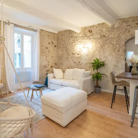 Old Town Renovated 2br Near Beaches & Cours Saleya Appartement *