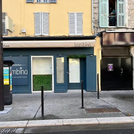 Magnifique Au Centre-ville De Appartement *