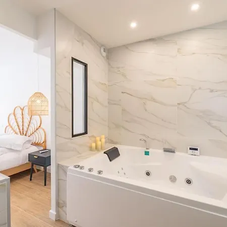 A/c&balneo In Of Carré D'or #renovated Appartement *
