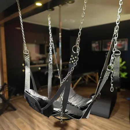 Appartement La Loveroom Bdsm De La Luxe Des Désirs Nice