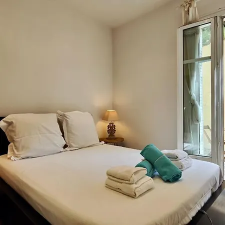 Maison Jeanne By Guys Hébergement de vacances *