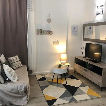 Nice, Seaside Appartement *