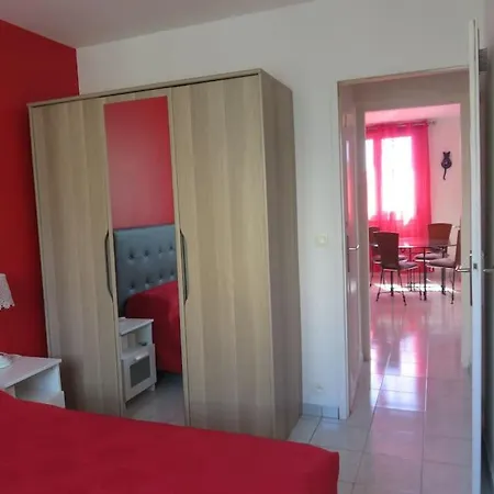 Nord 2 Pieces Calmes,wifi,clim,balcon,parking Appartement Nice