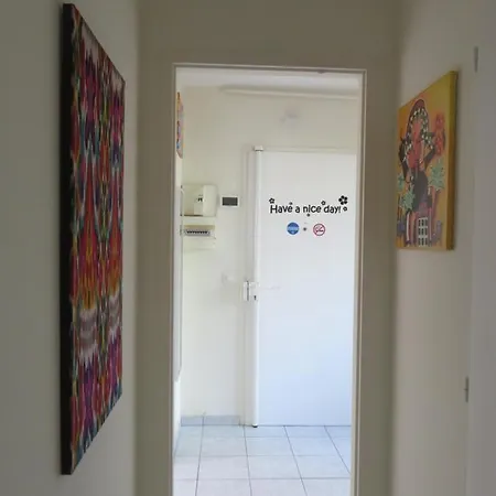 Appartement Nord 2 Pieces Calmes,wifi,clim,balcon,parking Nice