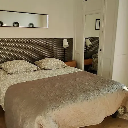 Floor Nest, Balcony Close To Sea And Old-town Bail Mobilite Apartment *