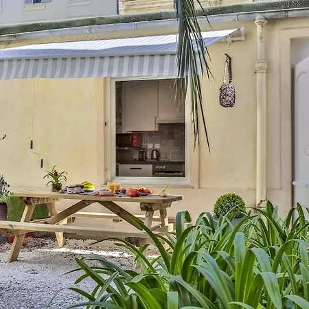 Hébergement de vacances Le Refuge 2 *
