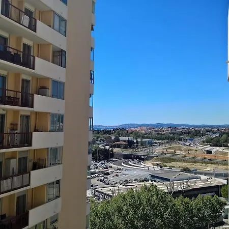Flat Up To 5 With Terrace Ouest Apartment