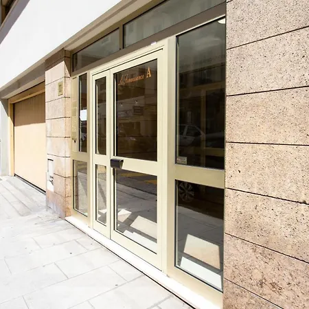 Apartment #4 Staywiz Us - Papon Parking Climatise Terrasse & Wifi 5mins A Pieds Du Vieux