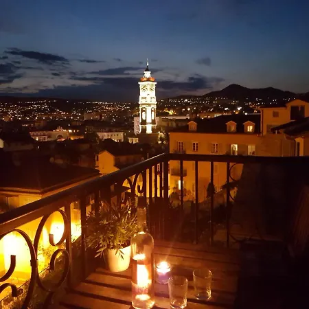 Apartment Secret House In The Old Town Of