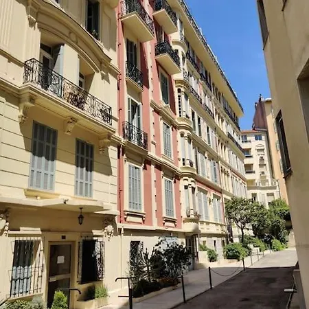 Apartment Floor Nest, Balcony Close To Sea And Old-town Bail Mobilite Nice