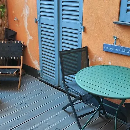Apartment Secret House In The Old Town Of
