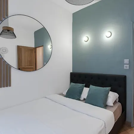 Decorated 2 Bedrooms Air Conditionning, Center