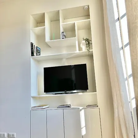 Viewing The Park, Amazing Decorated Separate Bedroom