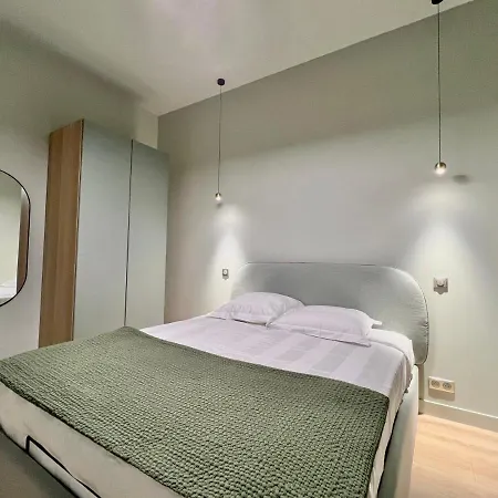 Viewing The Park, Amazing Decorated Separate Bedroom Nice