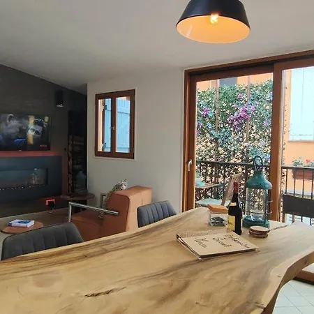 Secret House In The Old Town Of Apartment