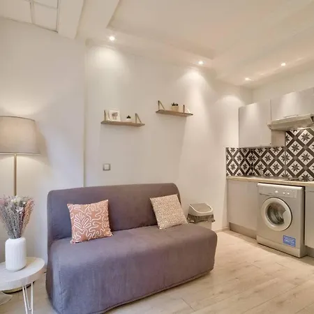 Beautiful Studio Near The Heart Of Apartment *