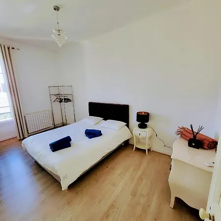 3 Pieces Carre D'or A Apartment