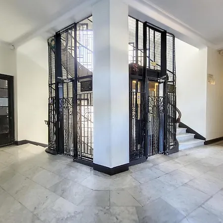 Nestor&jeeves - Palais Hispania - Top Floor - Central Apartment *