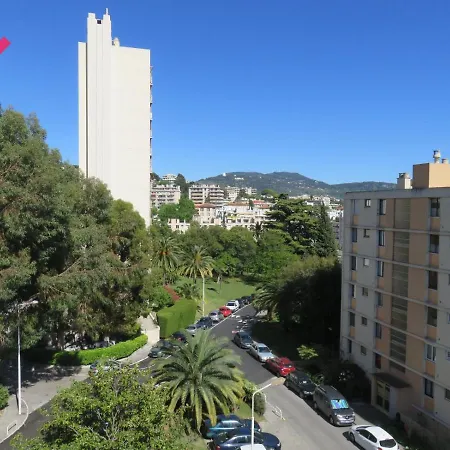 Nord 2 Pieces Calmes,wifi,clim,balcon,parking Appartement