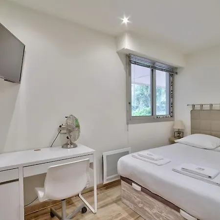 Superb 1bed Flat With 25sqm Terrace Apartment Nice