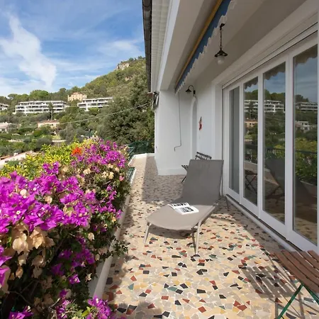 Hébergement de vacances Beautiful With Panoramic View Over *