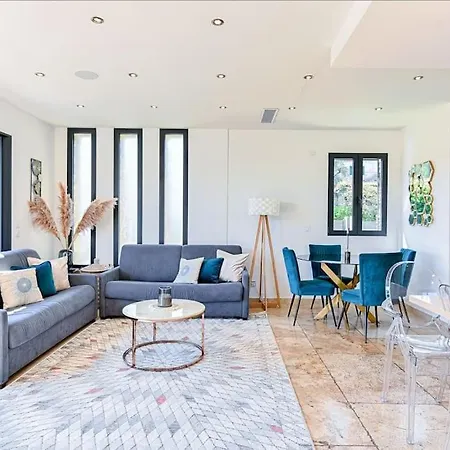 Villa Paradise - 5min Walk - 10min Streetcar Downtown *