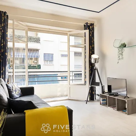 Reine Marie Fshh Appartement