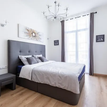 Apartment Sunny And Modern Baquis Flat