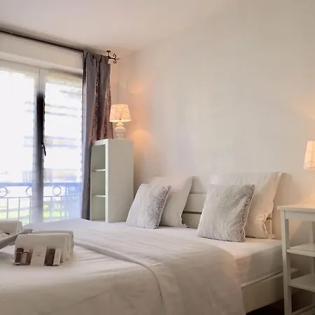 Apartment Modern And Peaceful Flat With Terrace And Parking *