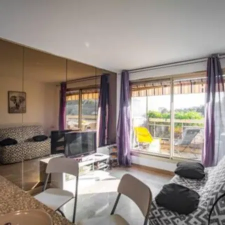 Apartment Dans Belle Parking Et Piscine