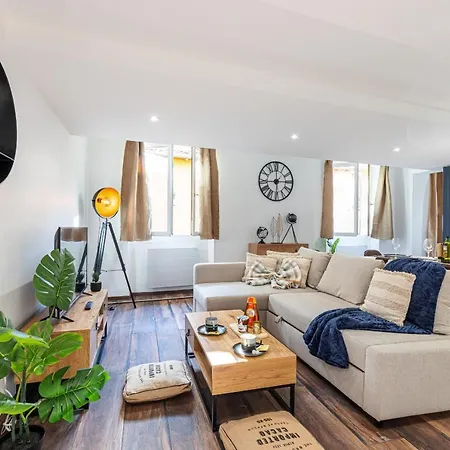 Appartement Spacious 2 Bdr Old Town Heart *