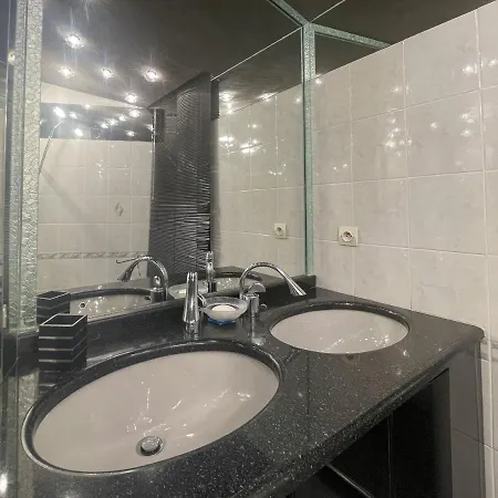 Bh - La Dolce Vita - Parking, Terrasse, 5 Personnes Appartement