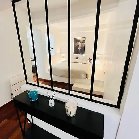 Appartement Vieux-nice : 2 Pièces Type Loft *