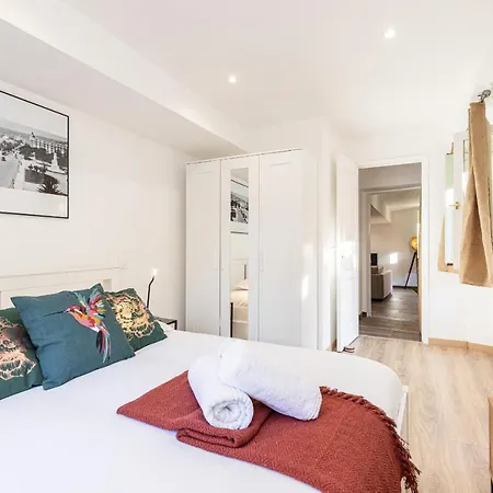 Appartement Spacious 2 Bdr Old Town Heart Nice