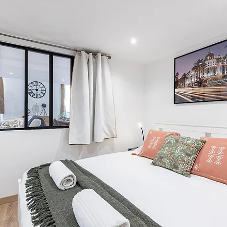 Spacious 2 Bdr Old Town Heart Appartement