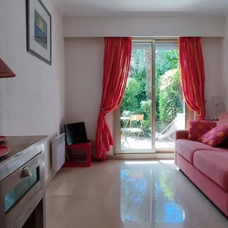 Studio With Garden In The Heart Of *