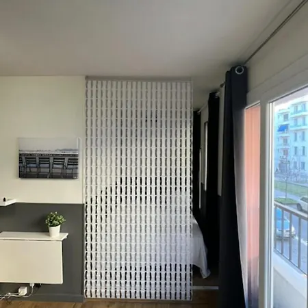 Cosy Studio Near Beaches And Airport Apartment *