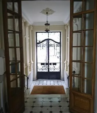 Appartement Lovely Refurbished Nice