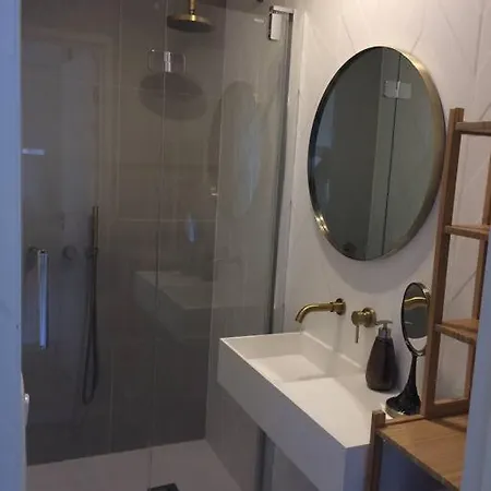 Appartement Lovely Refurbished Nice