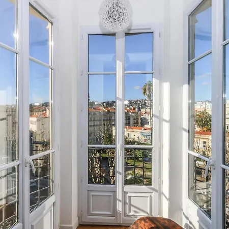 Appartement Modern Walking Distance To Beach In Carre D'or Nice